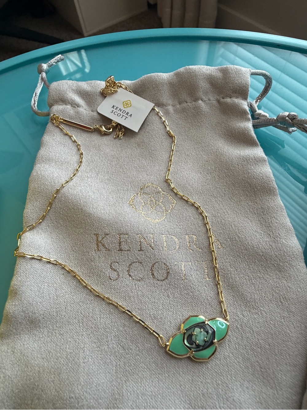 Abbie Medallion Gold Short Pendant Necklace & Bracelet